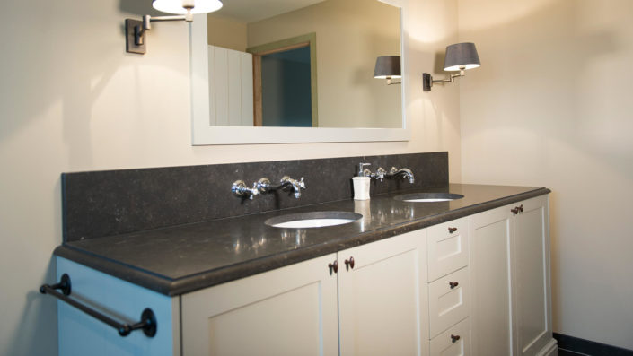 belgian-bluestone-benkeplate-bad