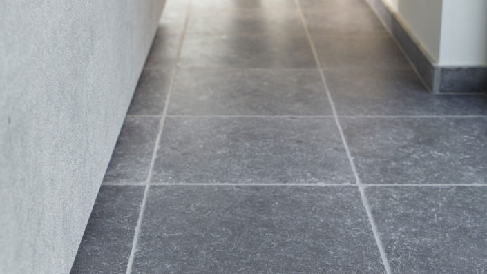 jinin-antico-kalkstein